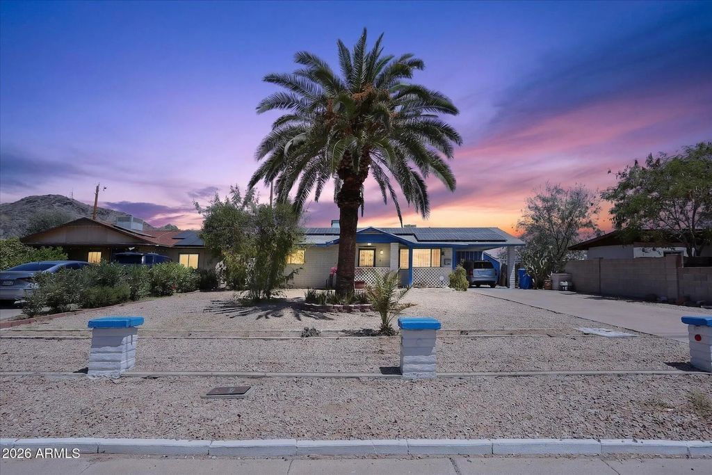 806 E Mountain View Road, Phoenix