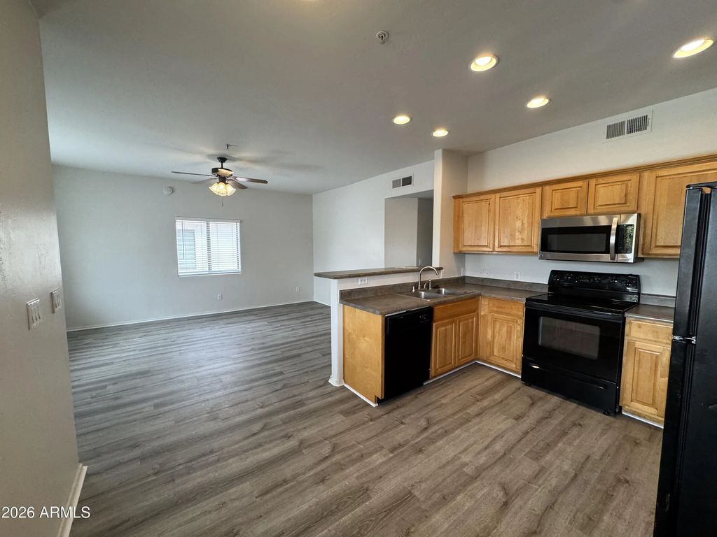 510 W University Drive (unit 208), Tempe