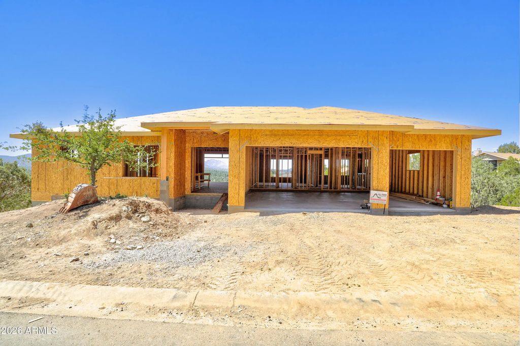 320 Long Branch, Prescott
