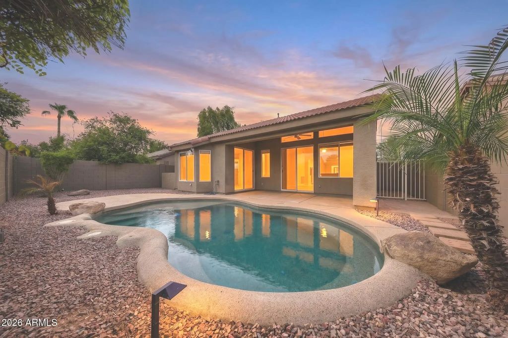 1451 W Armstrong Way, Chandler