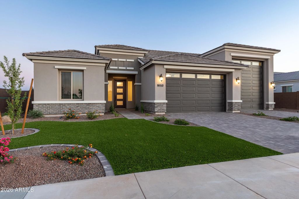 7379 W Lisbon Lane, Peoria