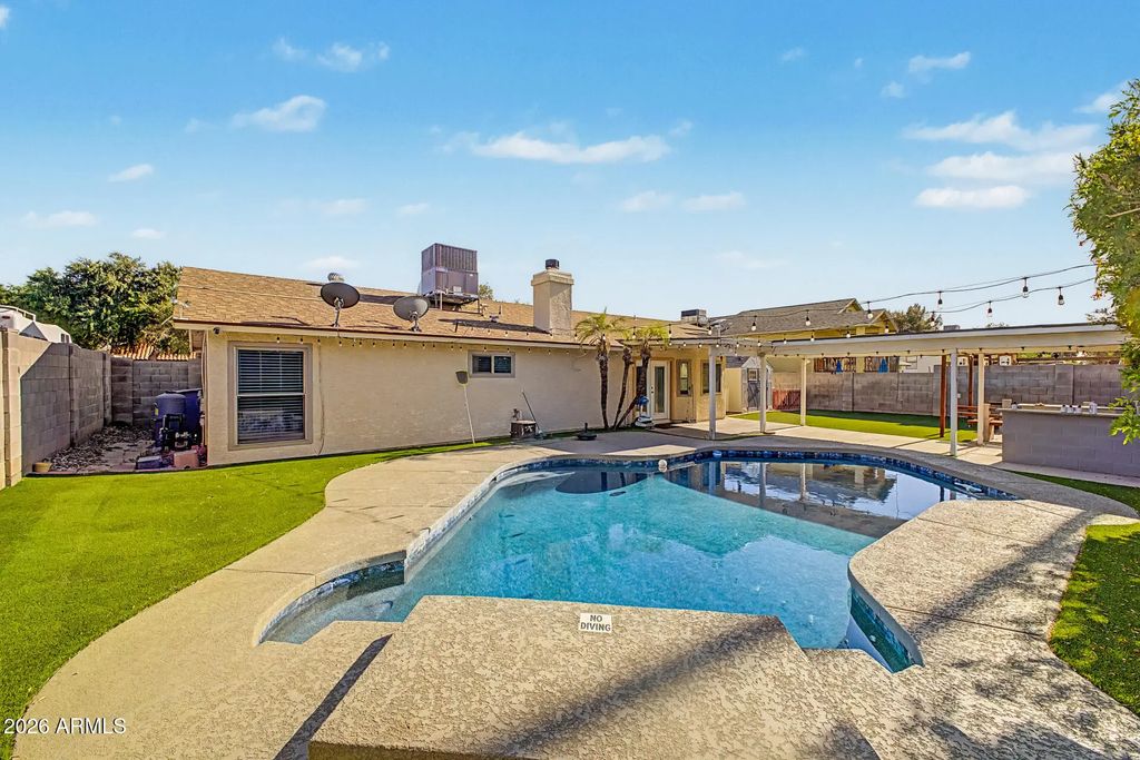 7338 E Greenway Street, Mesa
