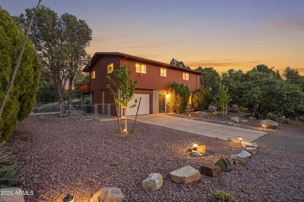 1775 N Grand View Road, Prescott
