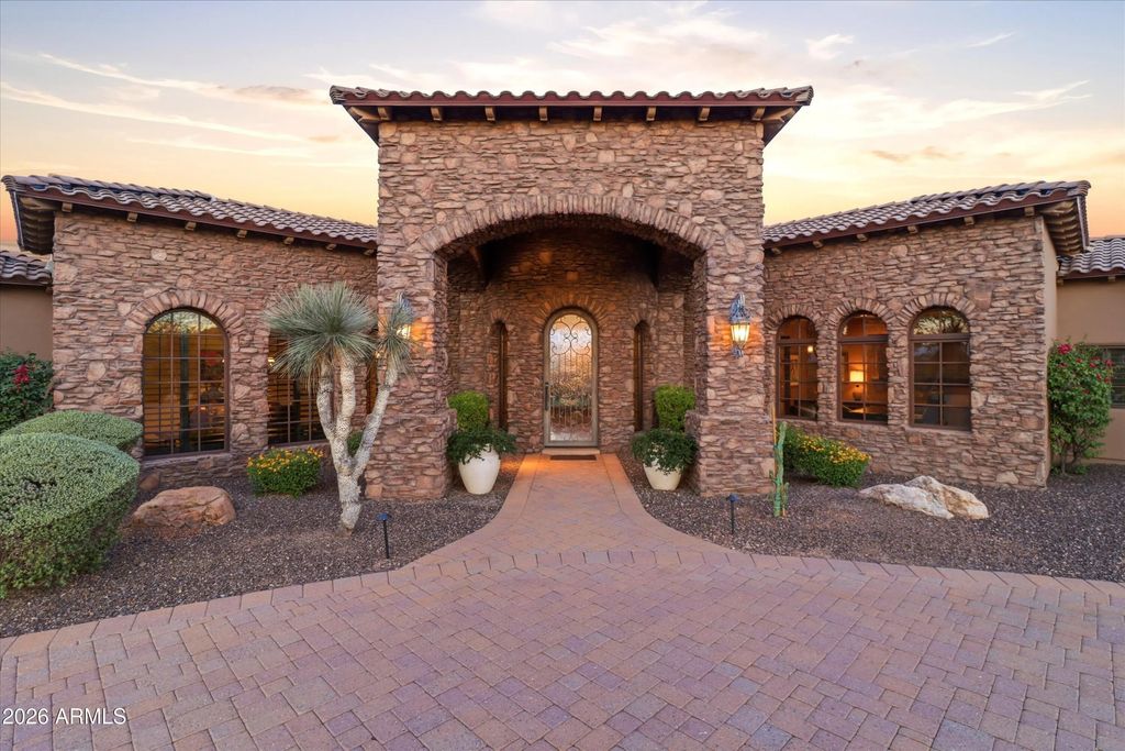 11659 E Cavedale Drive, Scottsdale