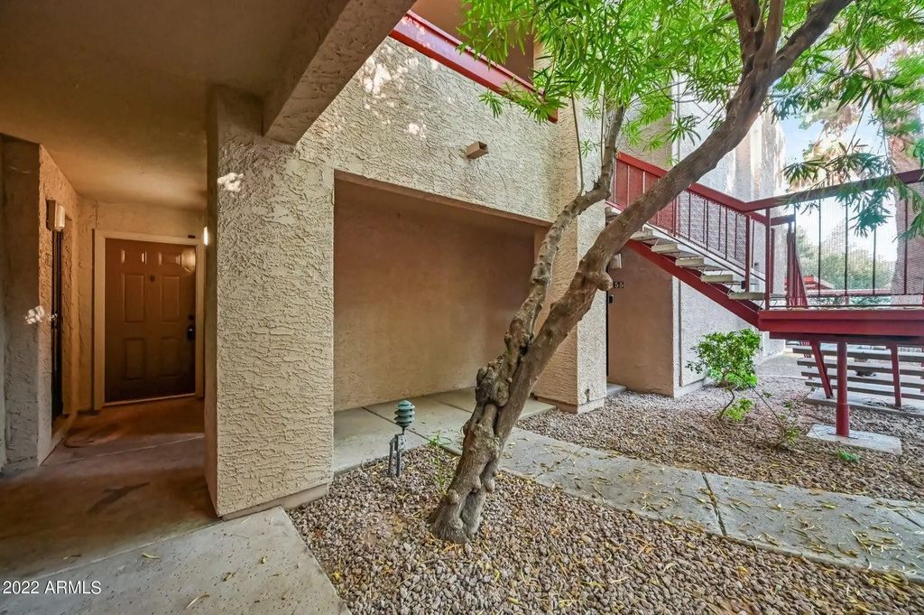 3131 W Cochise Drive (unit 156), Phoenix
