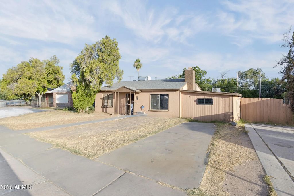 775 E 1st Place, Mesa