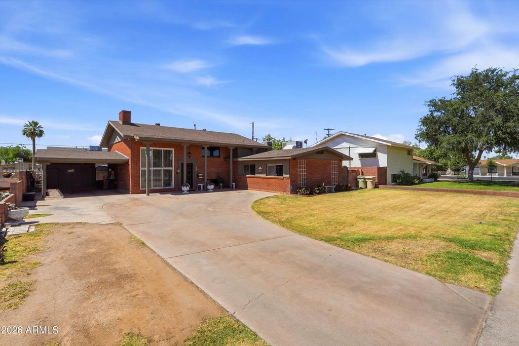 4639 W Cavalier Drive, Glendale