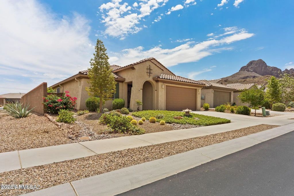 8464 N Van Cleeve Lane, Tucson