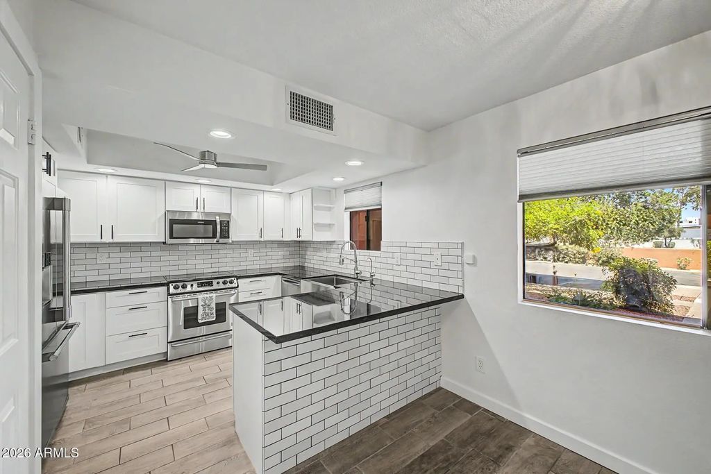 12222 N Paradise Village Parkway S (unit 107), Phoenix