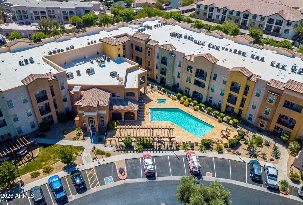14575 W Mountain View Boulevard (unit 11217), Surprise