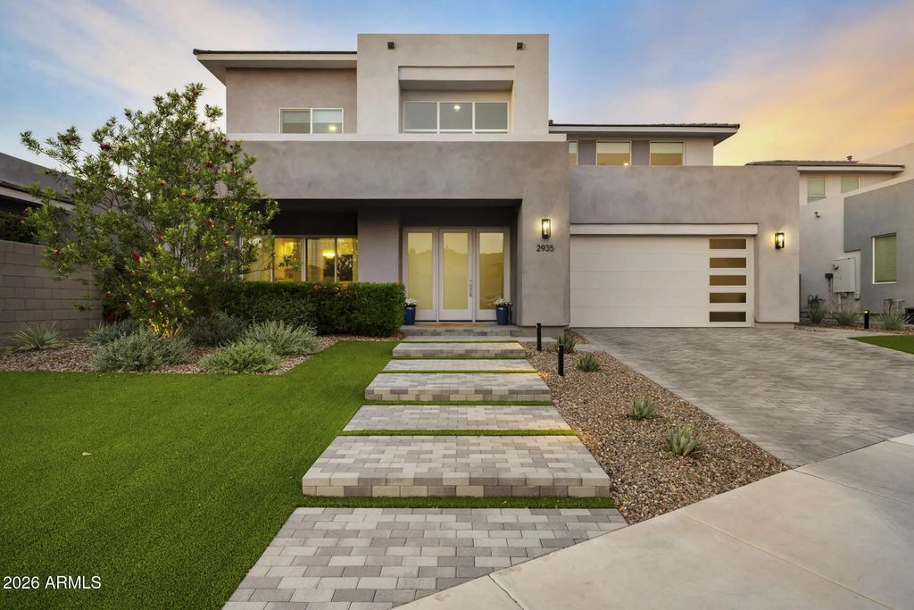 2935 S Sandstone Court, Gilbert