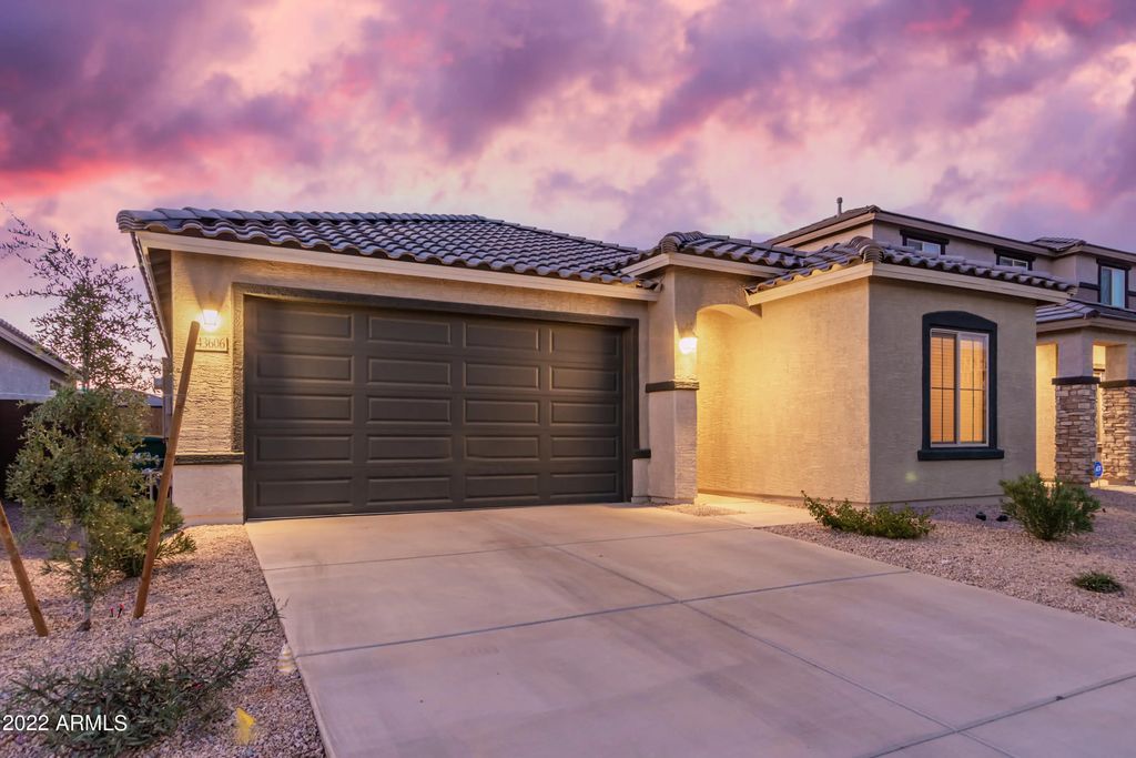 43606 W Juniper Avenue, Maricopa
