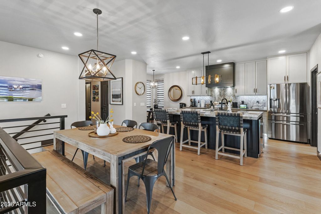 15221 N Clubgate Drive (unit 2077), Scottsdale