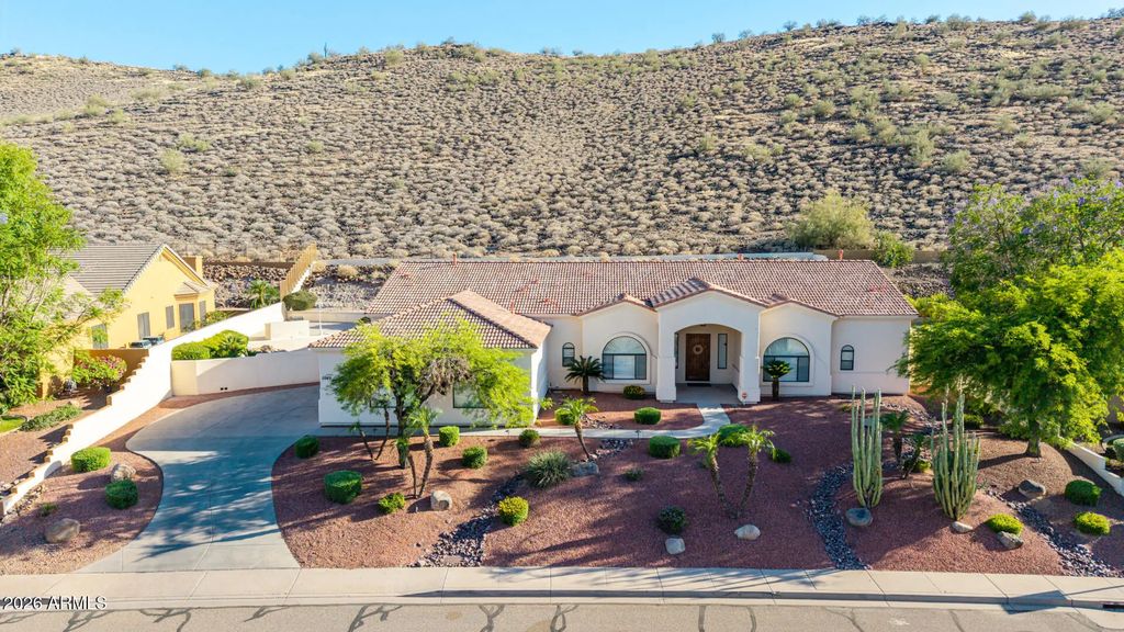 5949 W Pinnacle Hill Drive, Glendale