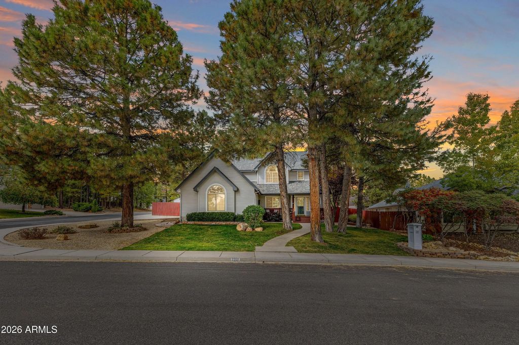 2201 N Bristlecone Drive, Flagstaff