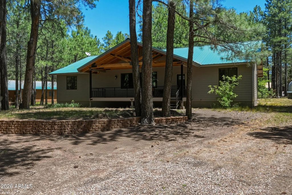 1233 Merzville Road, Forest Lakes