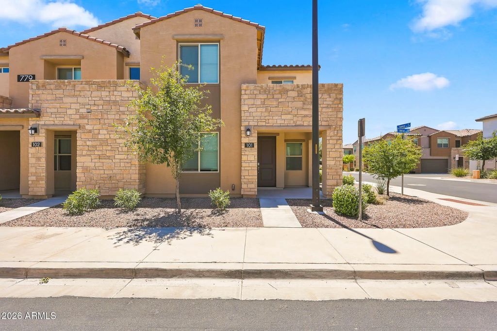 779 E Doral Avenue (unit 101), Gilbert