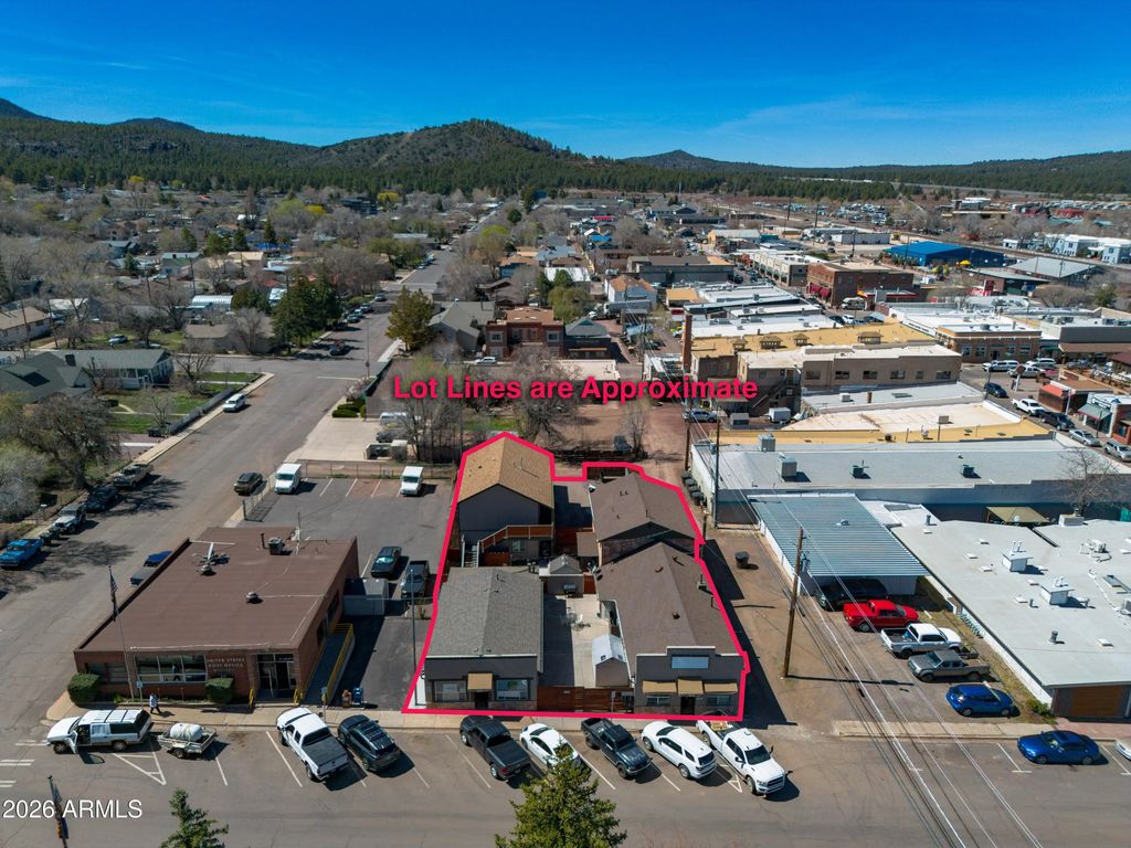 112 S 1st Street, Williams