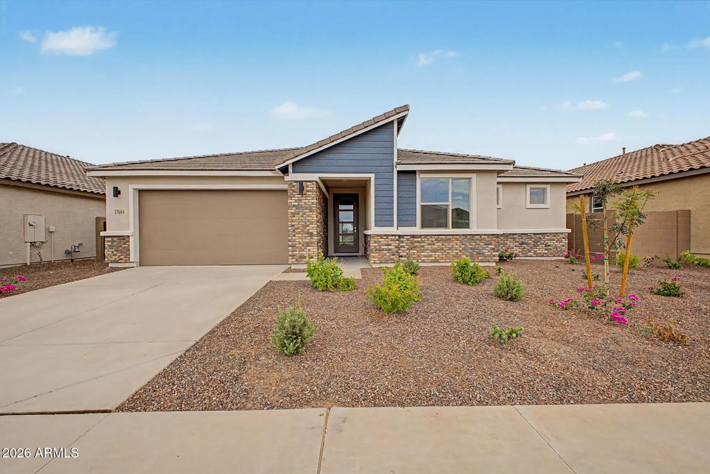 17444 W Saguaro Vista Drive, Surprise