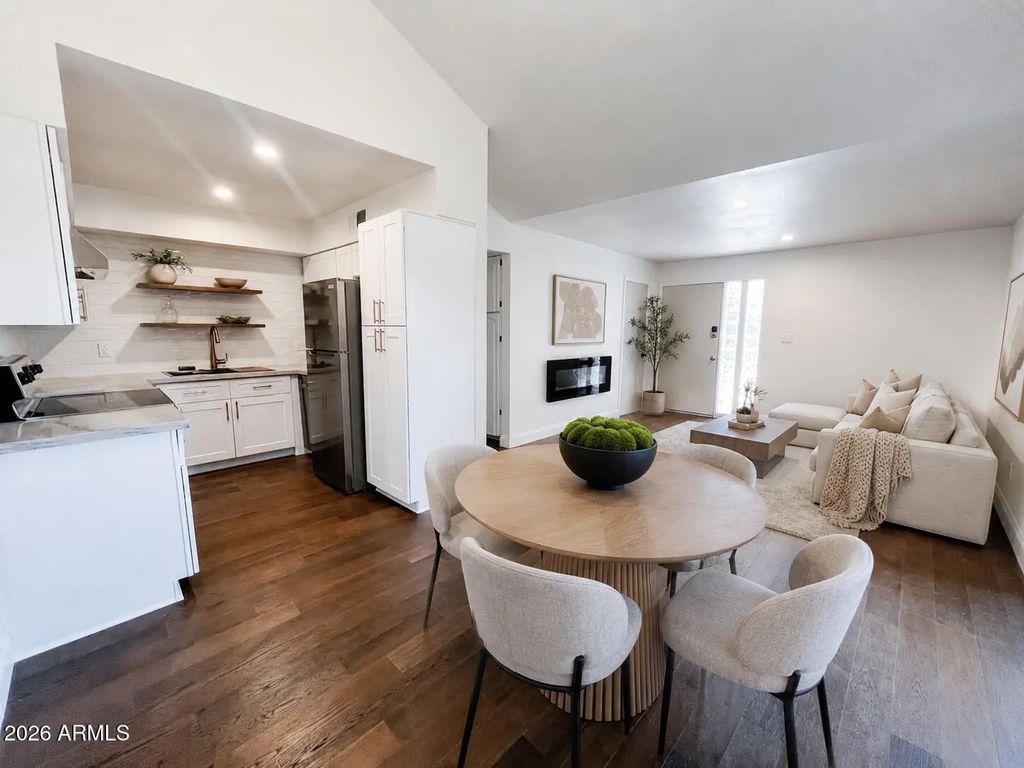 925 S Acapulco Lane (unit C), Tempe