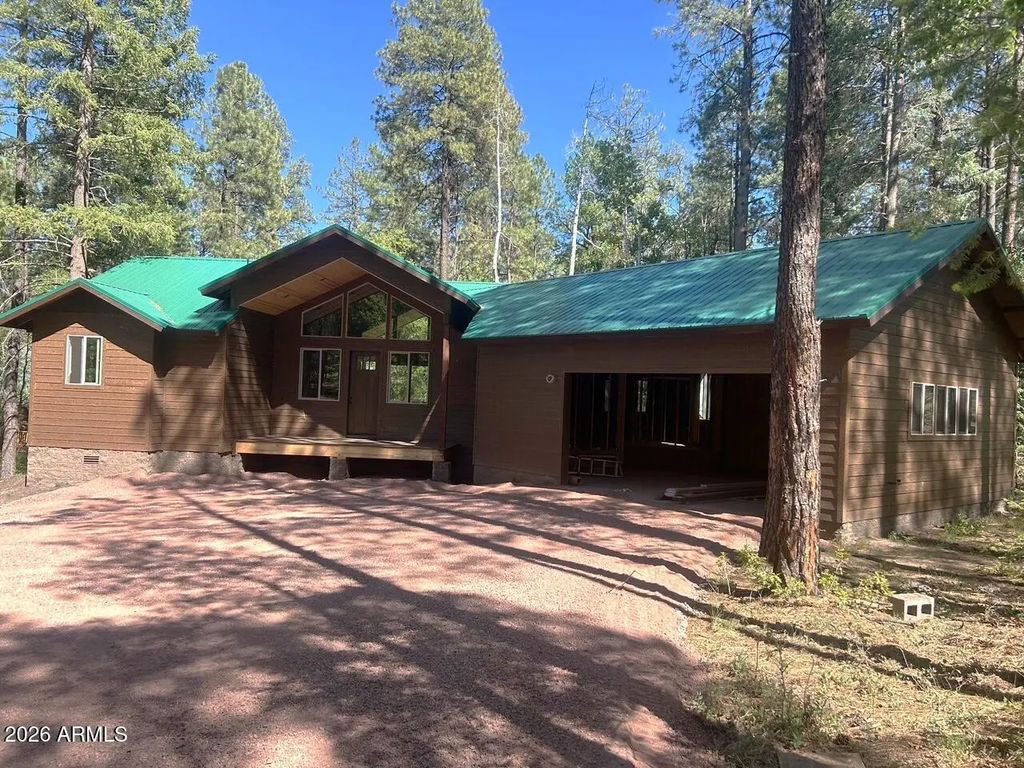 8 County Road 2068, Alpine