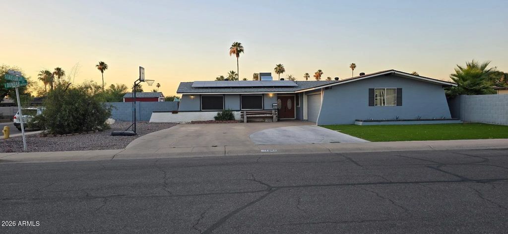 1860 E Dunbar Drive, Tempe