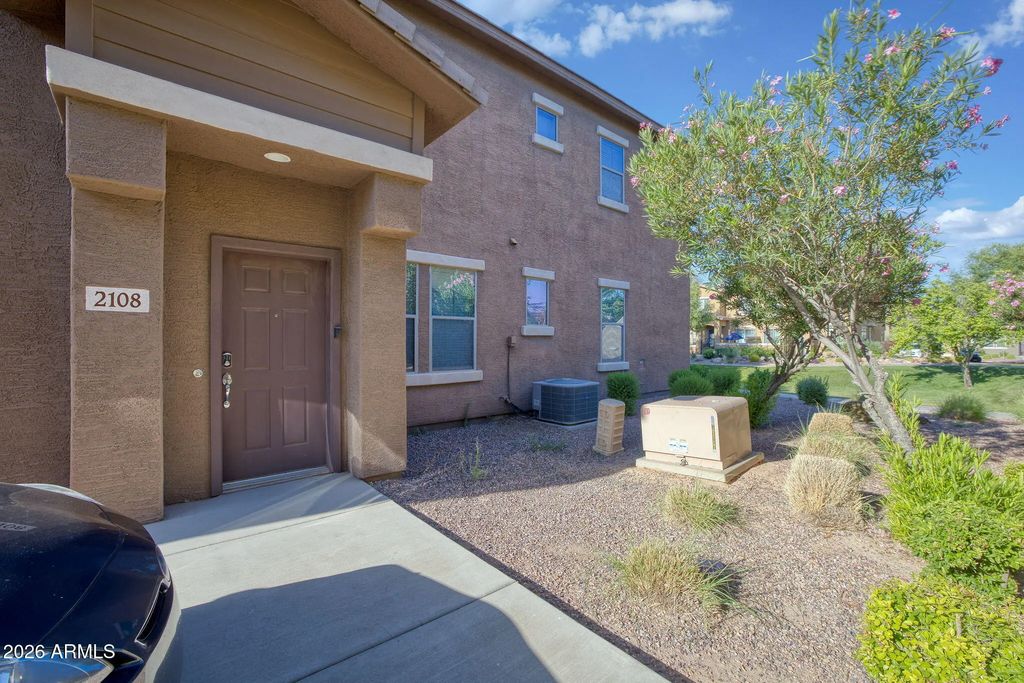 15240 N 142nd Avenue (unit 2108), Surprise