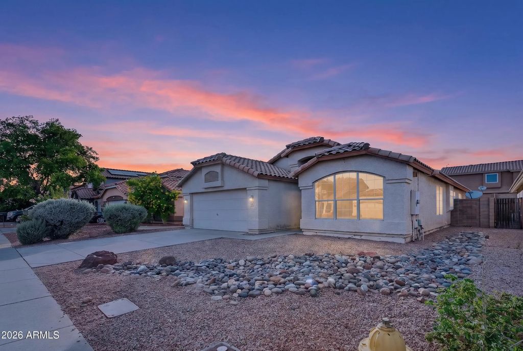 8916 W Davis Road, Peoria