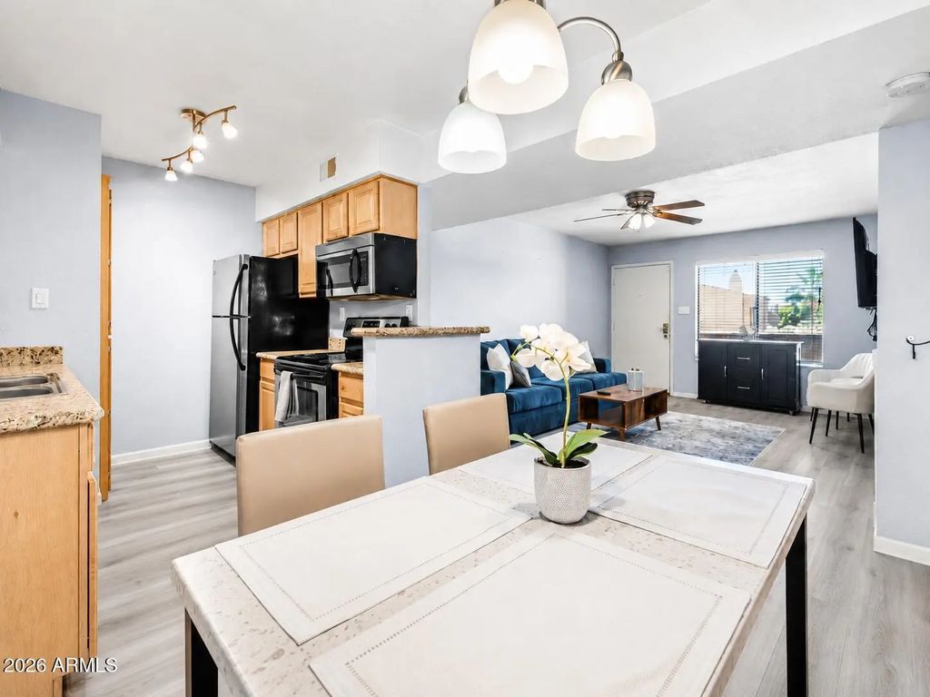 5995 N 78th Street (unit 2020), Scottsdale