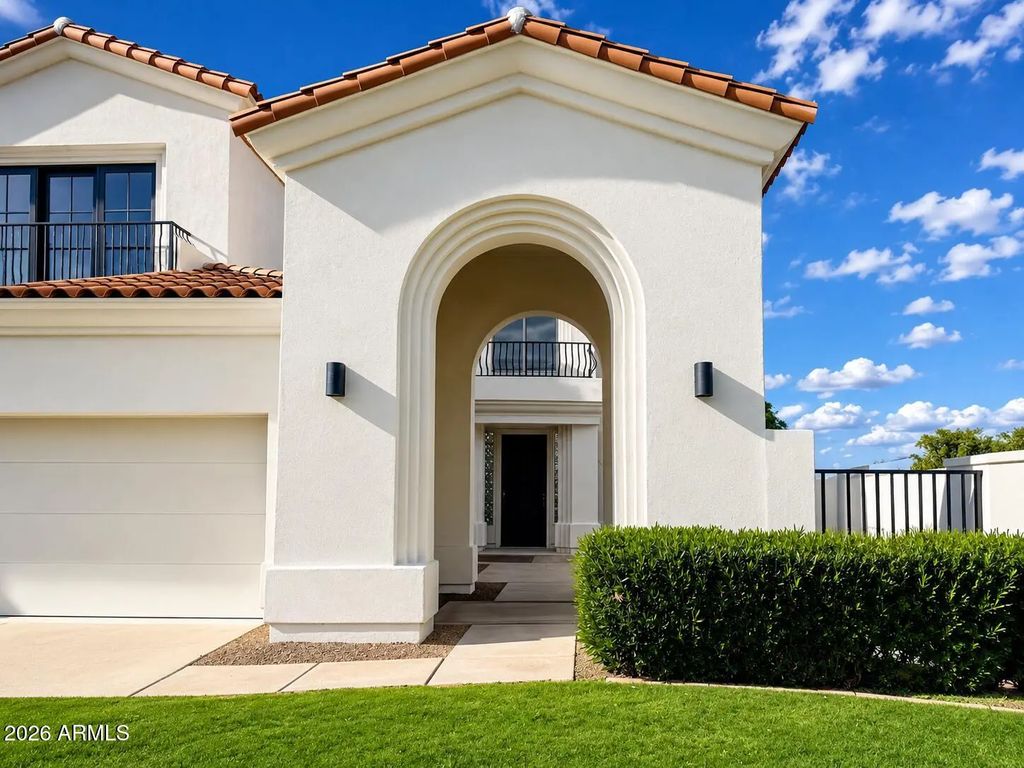 7676 E Tuckey Lane, Scottsdale