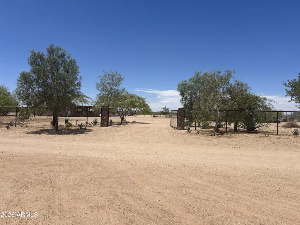 N 241st Avenue (unit -), Wittmann