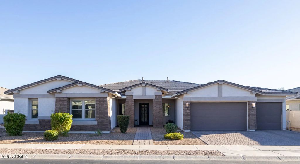 23045 E Via Las Brisas, Queen Creek