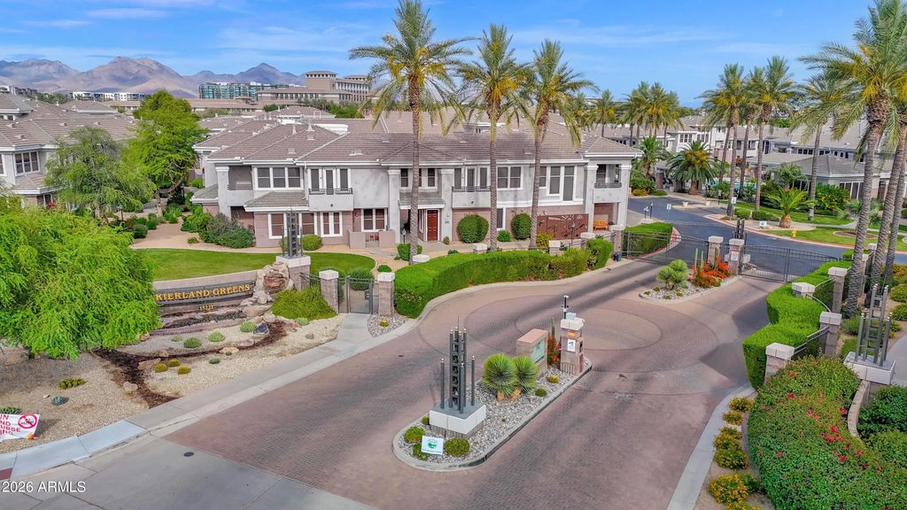 15221 N Clubgate Drive (unit 1021), Scottsdale