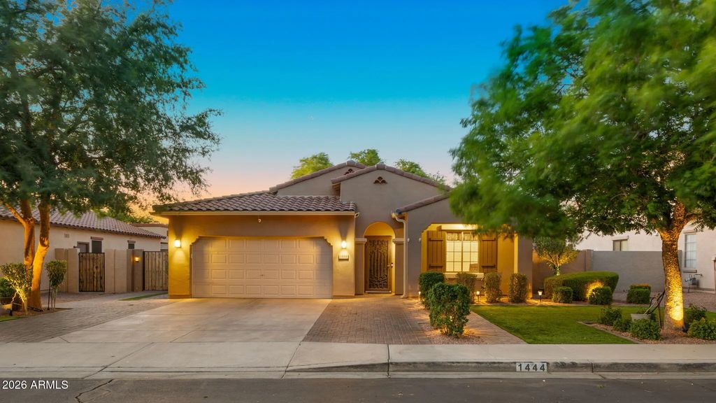 1444 E Azalea Drive, Gilbert
