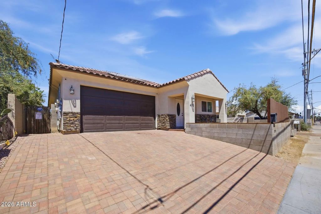 420 S 4th Street, Avondale