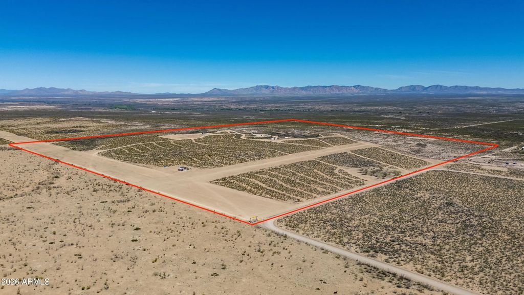 2940 N 4 Pillars Road (unit -), Huachuca City