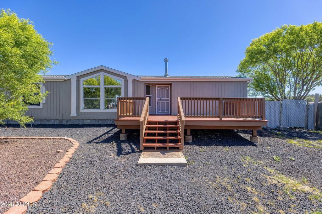 2077 Andelyn Court, Lakeside