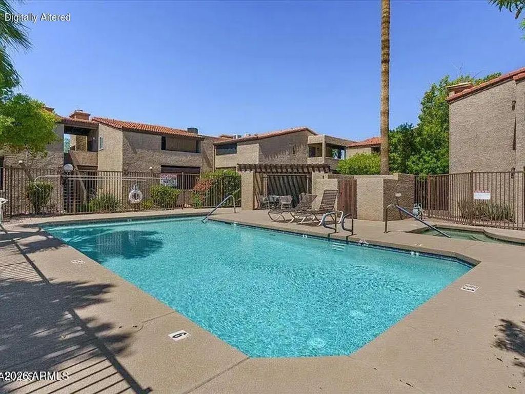 5146 E Oak Street (unit 208), Phoenix