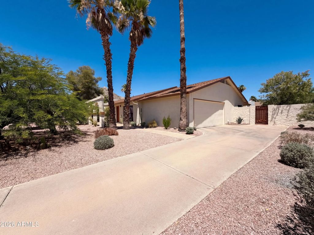 2346 E Mescal Street, Phoenix