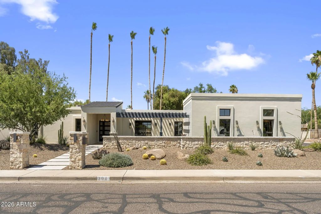 302 W Pine Valley Drive, Phoenix