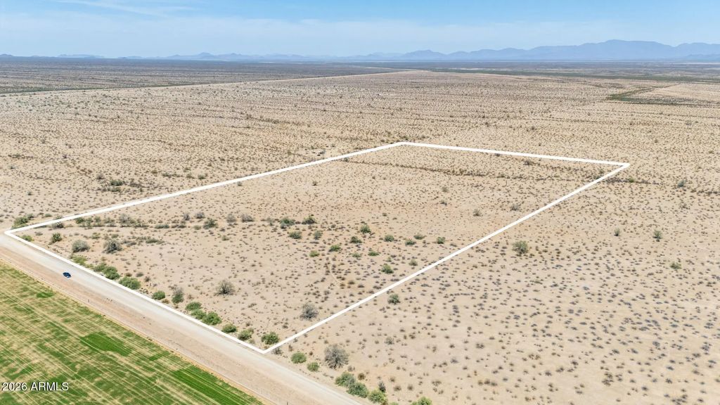 W Centennial Road (unit 78), Tonopah