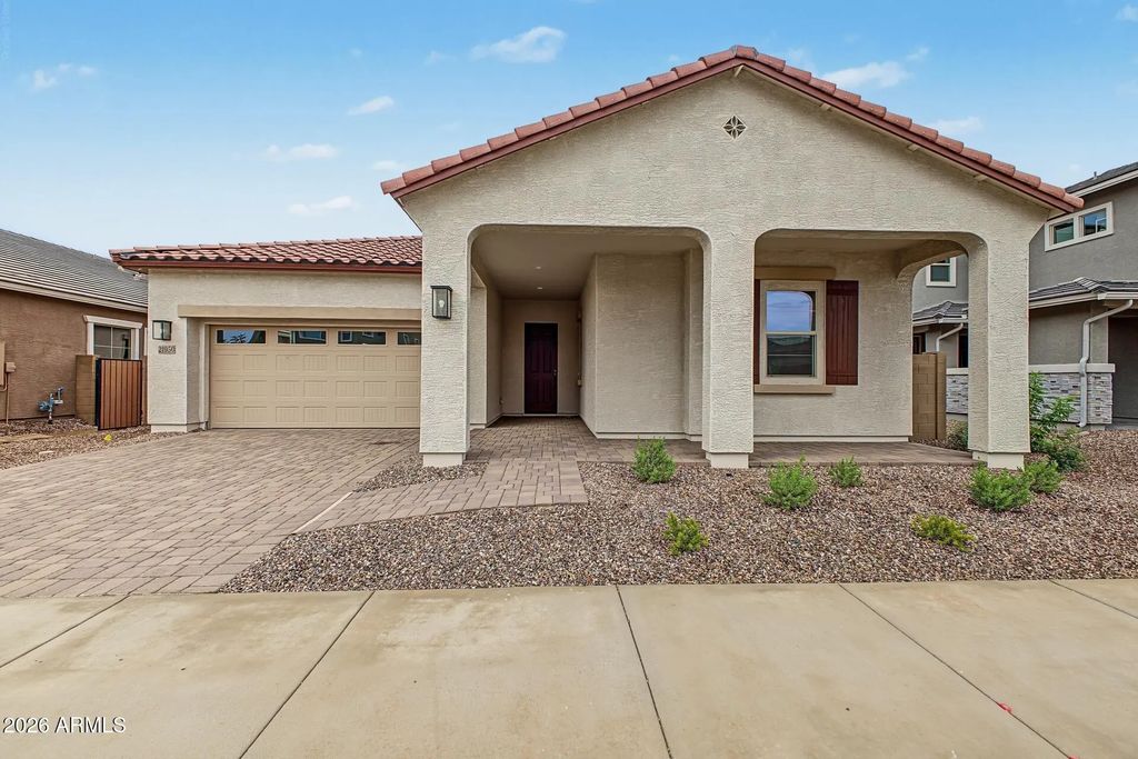 21950 E Bonanza Way, Queen Creek