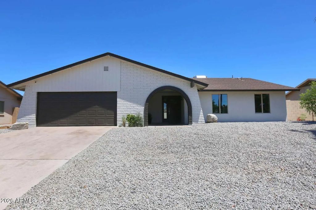 2528 W Sweetwater Avenue, Phoenix