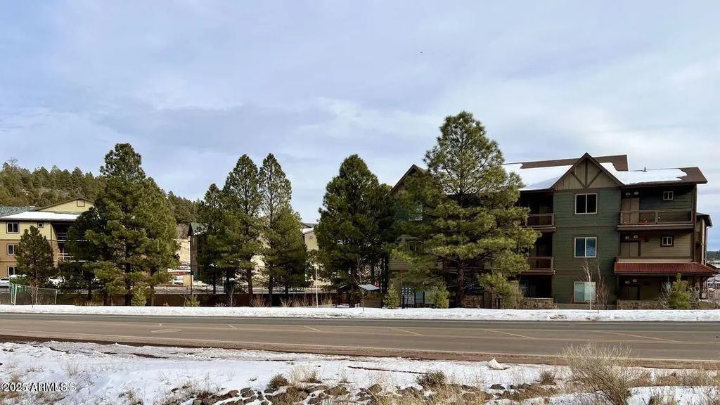 1650 E Ponderosa Parkway (unit 307), Flagstaff