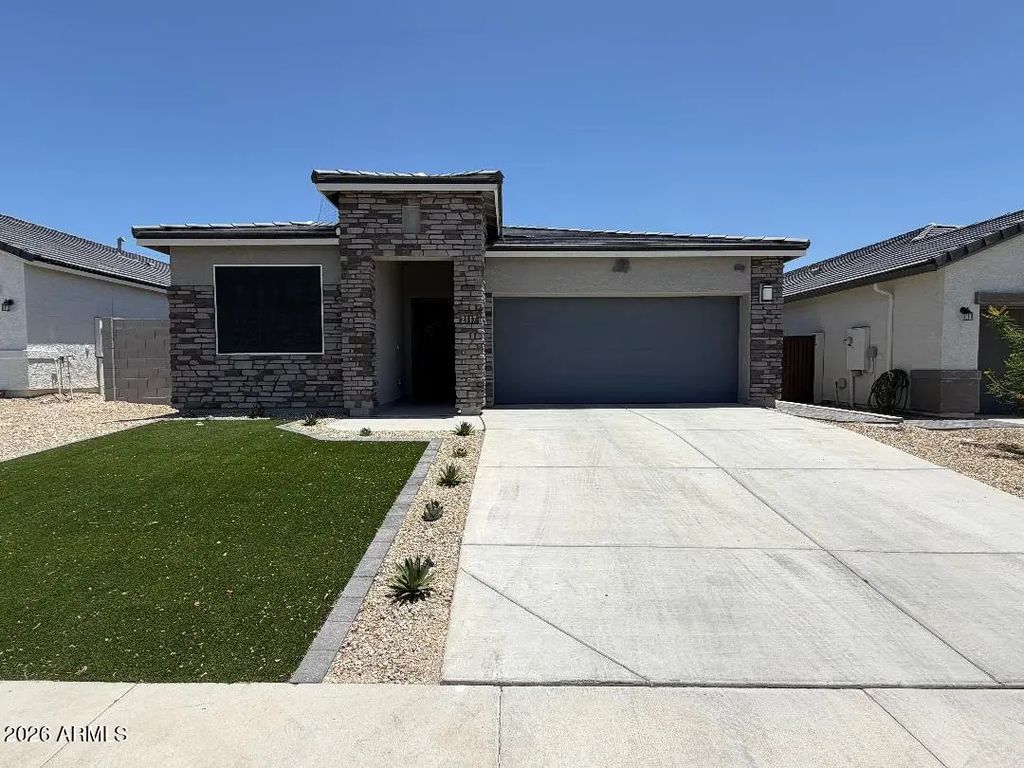 2117 S 239th Drive, Buckeye