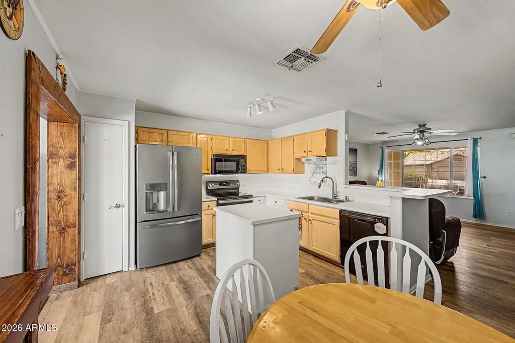 10368 W Ross Avenue, Peoria