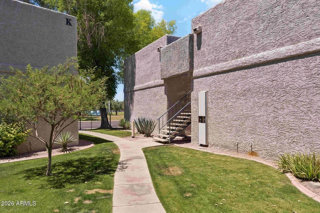 4444 E Paradise Village Parkway N (unit 231), Phoenix