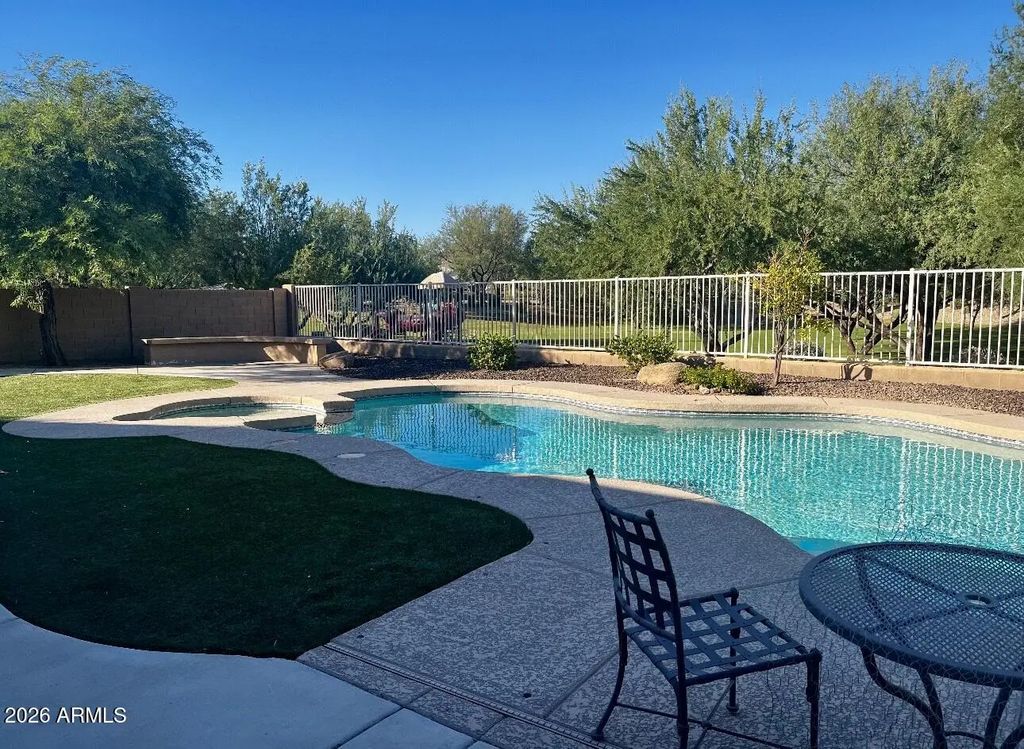 6114 W Hedgehog Place, Phoenix