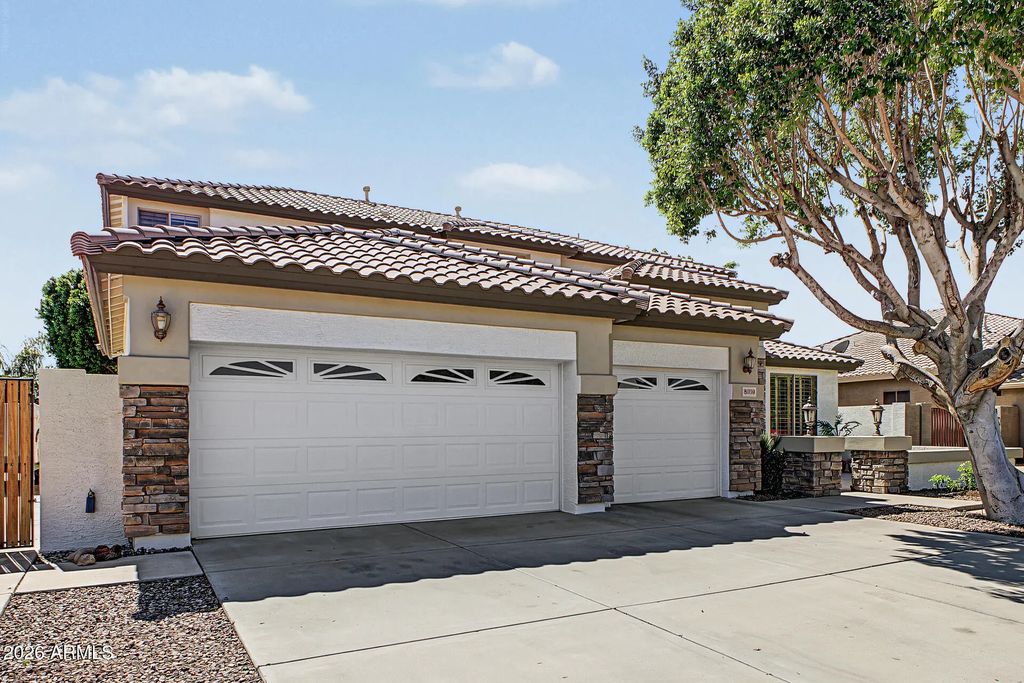 8039 W Foothill Drive, Peoria
