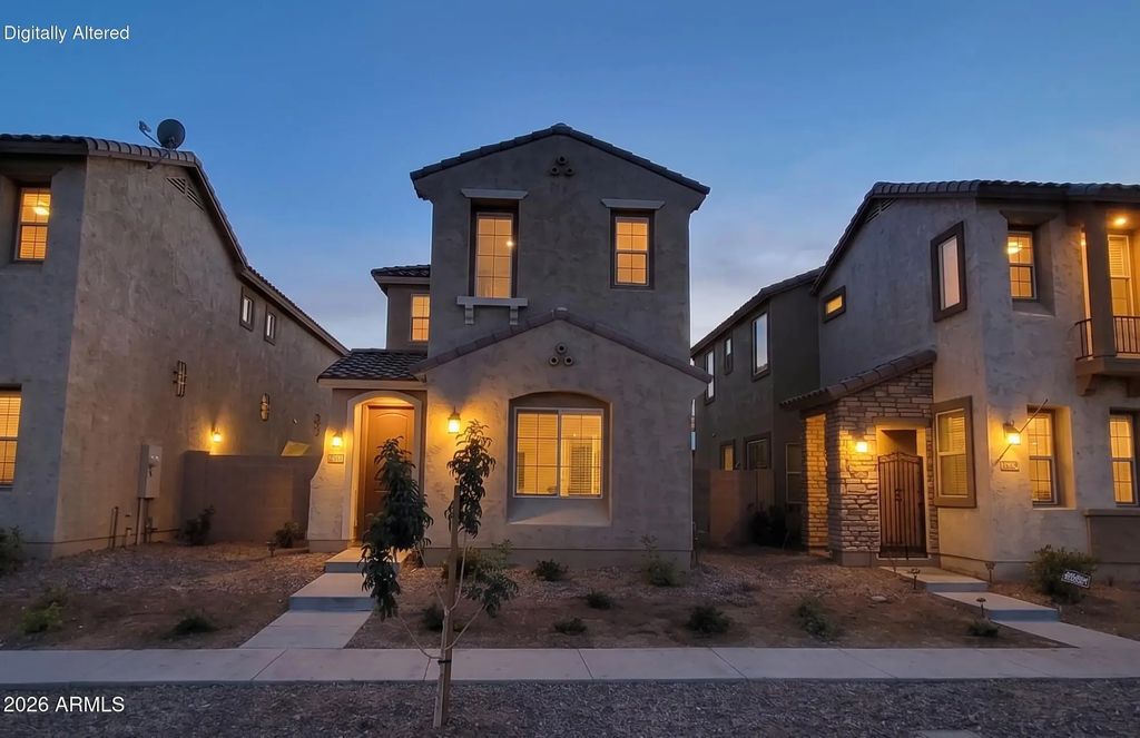 1944 N 77th Glen, Phoenix
